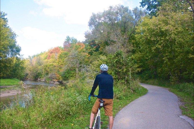 River Bends Park to Lake Saint Clair Trail